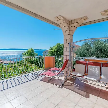 Ruhiggelegenes Mit Terrasse In Strandnaehe By Interhome *