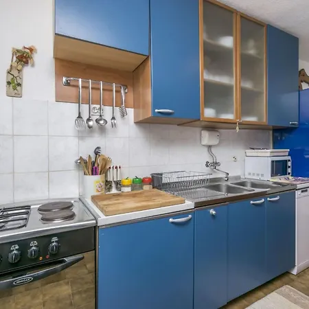 Apartman Ruhiggelegenes Mit Terrasse In Strandnaehe By Interhome *